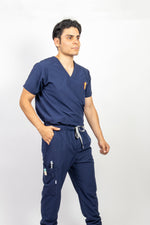 SCRUB REVOLT JOGGER ANTIFLUIDOS COLECCIÓN BÁSICOS