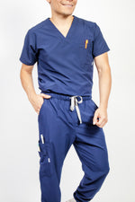 SCRUB REVOLT JOGGER ANTIFLUIDOS COLECCIÓN BÁSICOS