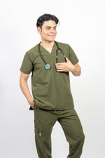 SCRUB REVOLT JOGGER ANTIFLUIDOS COLECCIÓN BOSQUE