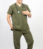 SCRUB REVOLT JOGGER ANTIFLUIDOS COLECCIÓN BOSQUE
