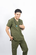 SCRUB REVOLT JOGGER ANTIFLUIDOS COLECCIÓN BOSQUE