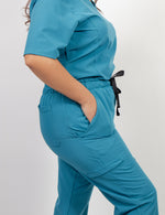 SCRUB GREY JOGGER COLECCIÓN OASIS