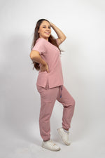 SCRUB GREY JOGGER COLECCIÓN ROMÁNTICA