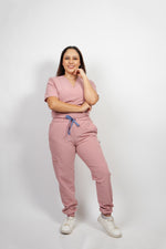 SCRUB GREY JOGGER COLECCIÓN ROMÁNTICA