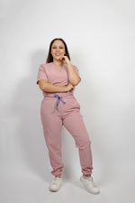 SCRUB GREY JOGGER COLECCIÓN ROMÁNTICA