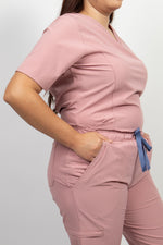 SCRUB GREY JOGGER COLECCIÓN ROMÁNTICA