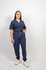 SCRUB GREY JOGGER COLECCIÓN BÁSICOS