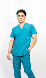 SCRUB REVOLT JOGGER ANTIFLUIDOS COLECCIÓN BOSQUE