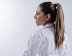 BATA DE MÉDICO DAMA CON CUELLO REPELENTE A LÍQUIDOS