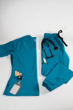 SCRUB GREY JOGGER COLECCIÓN OASIS