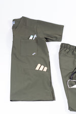 SCRUB REVOLT JOGGER ANTIFLUIDOS COLECCIÓN BOSQUE