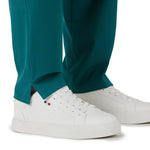 SCRUB REVOLT JOGGER ANTIFLUIDOS COLECCIÓN BOSQUE
