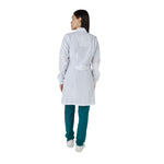 BATA MÉDICO DAMA CON MAO Y PUÑO